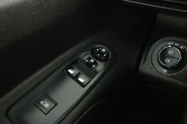 Opel Combo-E view 21