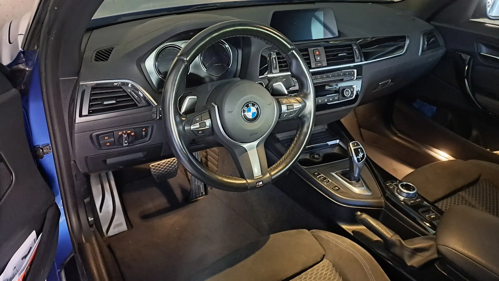 BMW 220 220i Cabrio M Sport Aut. - 2