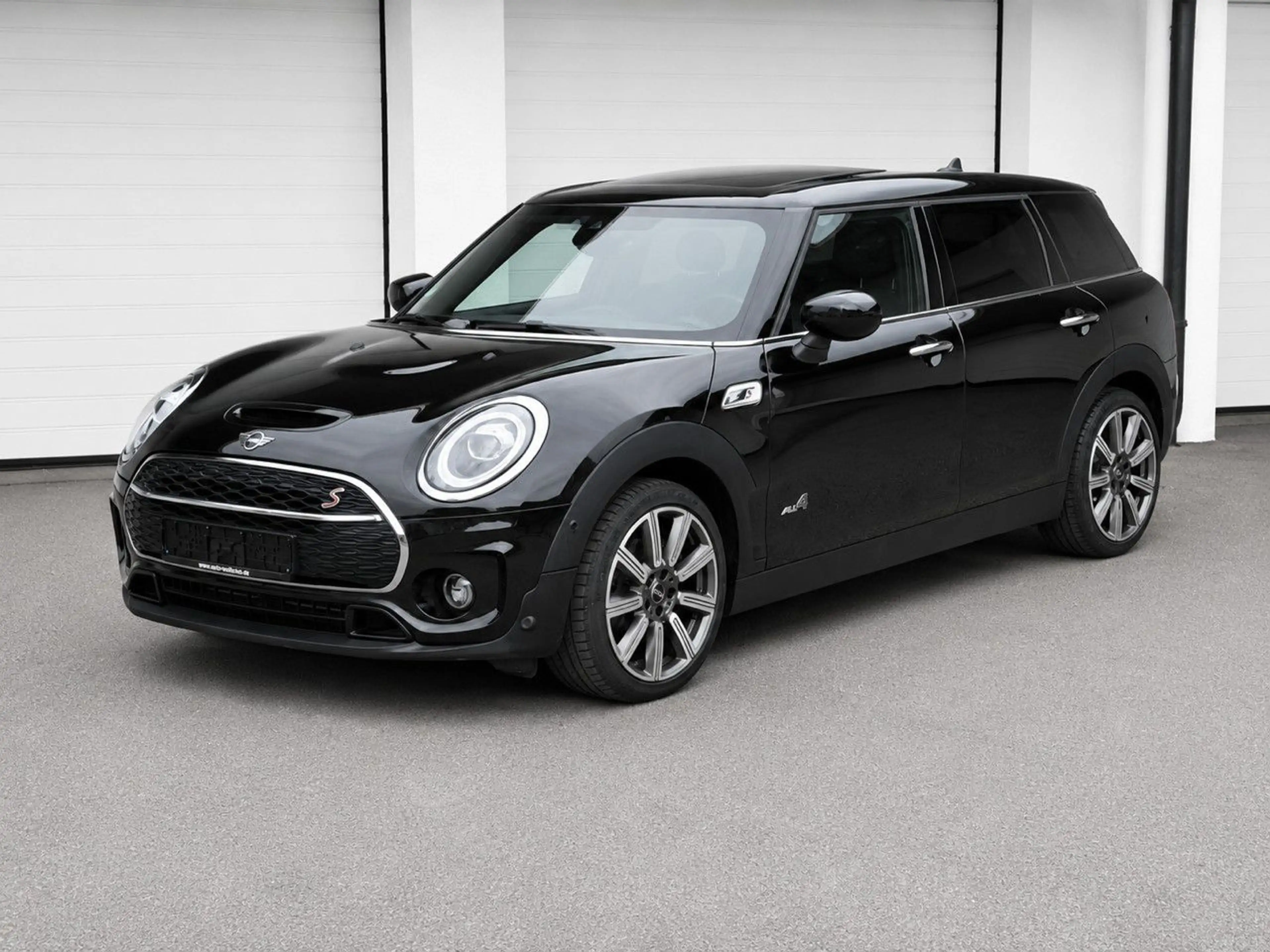 MINI Cooper SD Clubman COOPER SD Clubman Cooper SD All4 PANORAMA — photo 2