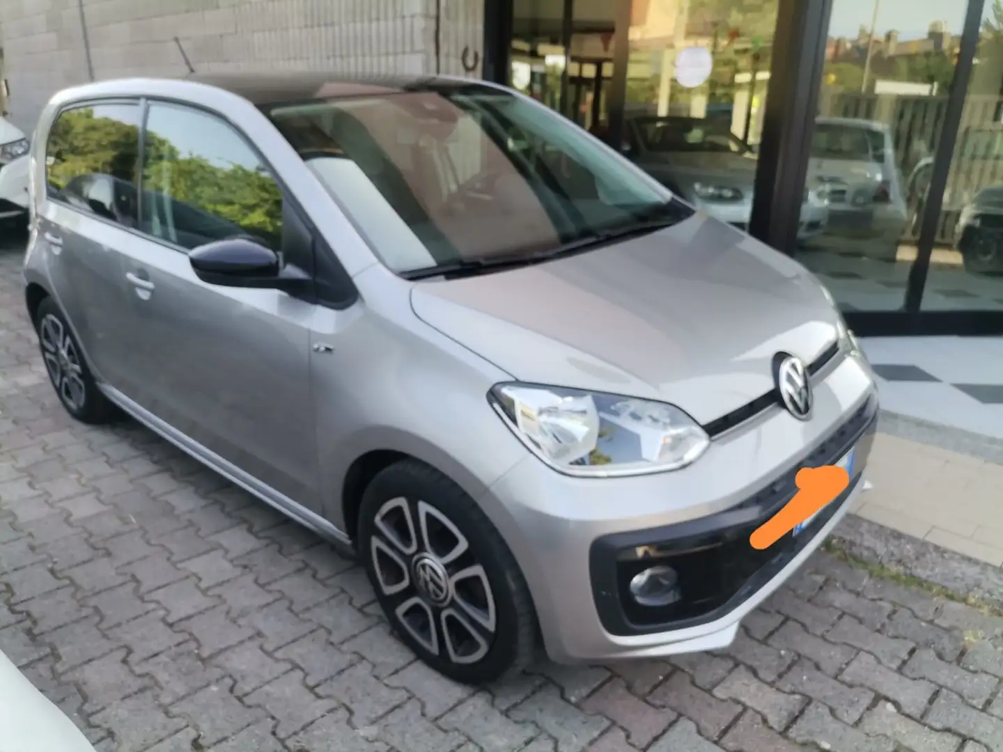 Volkswagen up! R-LINE Grigio - 2