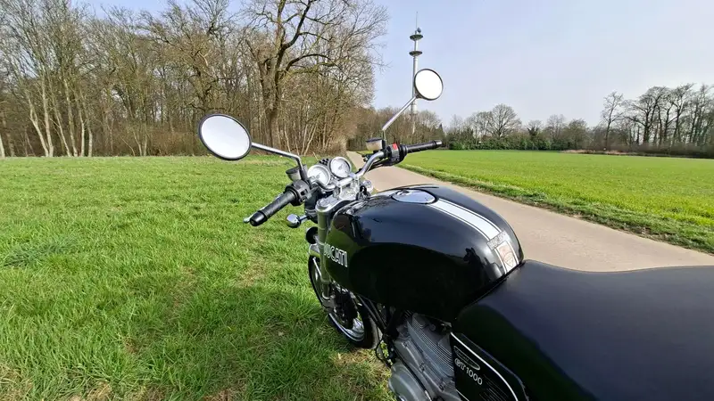 Ducati 1000 GT - foto 4