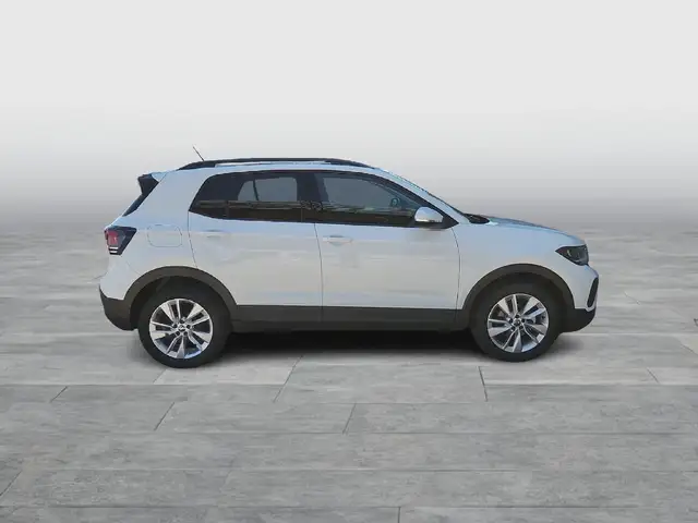 Volkswagen T-Cross view 6