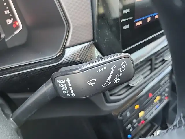 Volkswagen T-Cross view 14