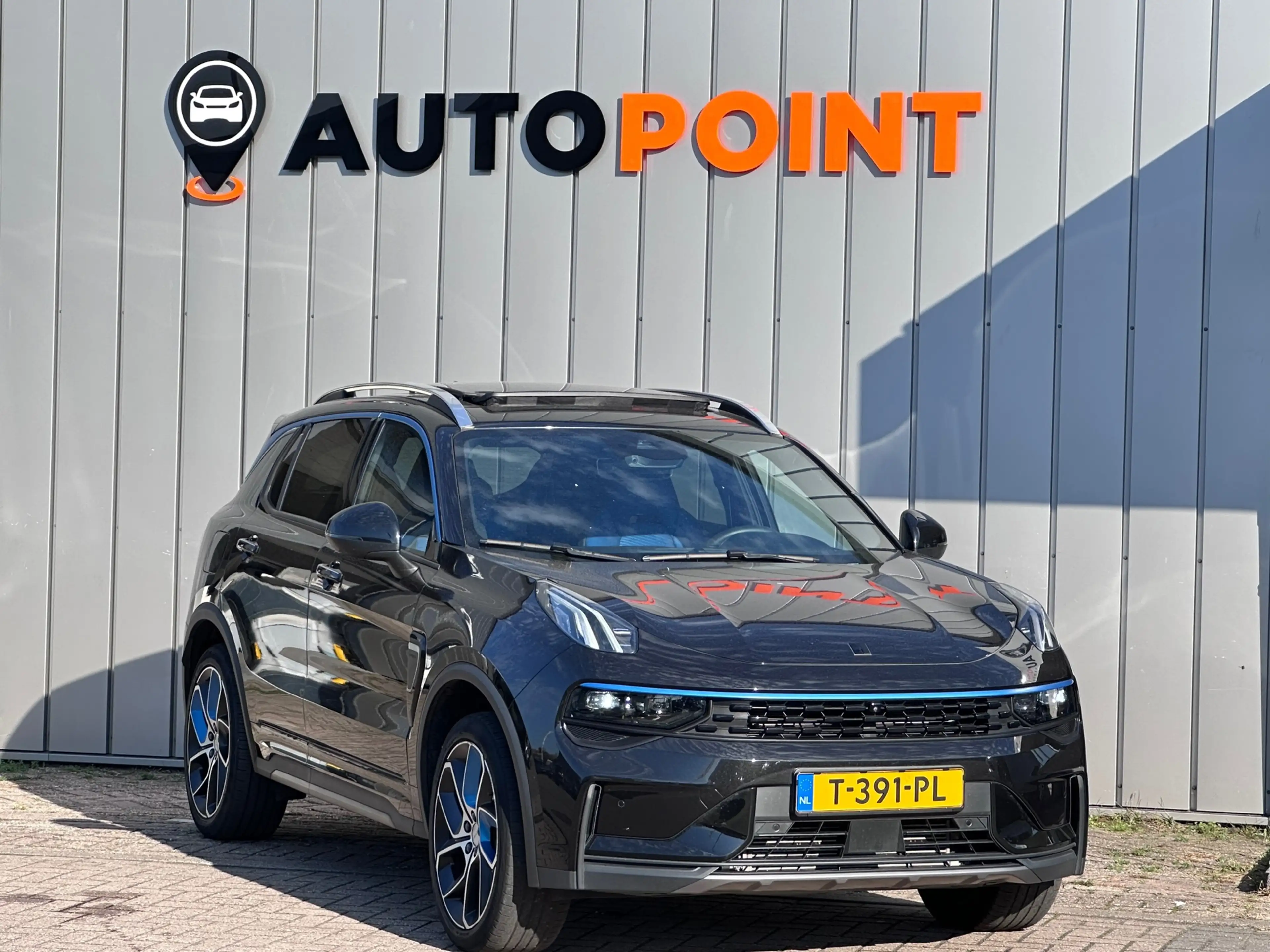 Lynk & Co 01 1.5 PHEV MY22 6,6kWh Zwart FACELIFT SOH 97% PANO 3 — photo 4