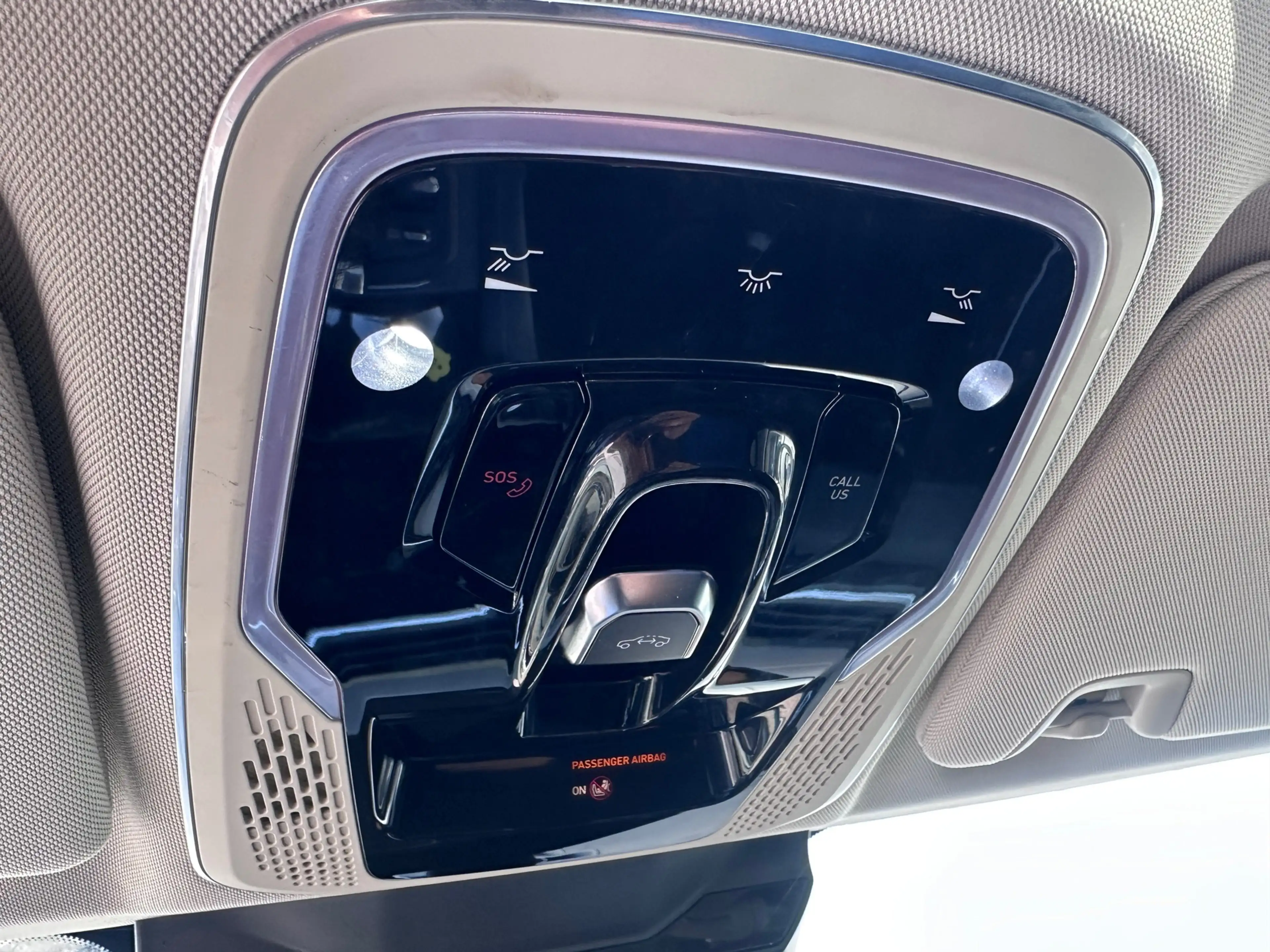 Lynk & Co 01 1.5 PHEV MY22 6,6kWh Zwart FACELIFT SOH 97% PANO 3 — photo 14