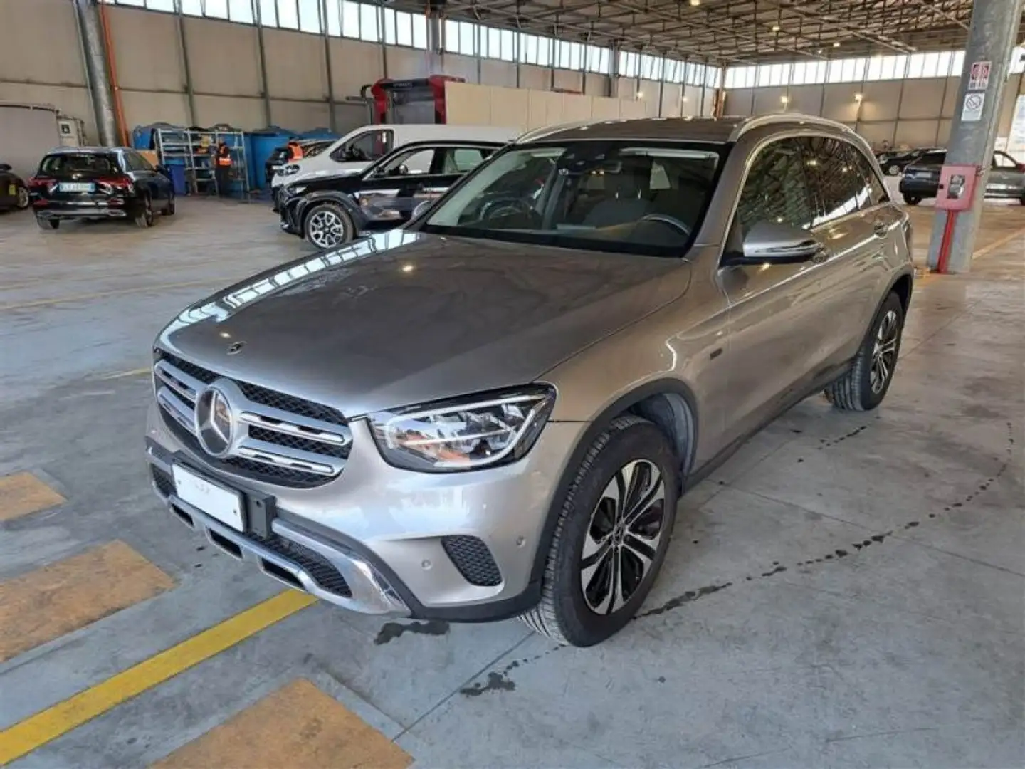 Mercedes-Benz GLC 300 e 4Matic EQ-Power Business Extra Grigio - 1
