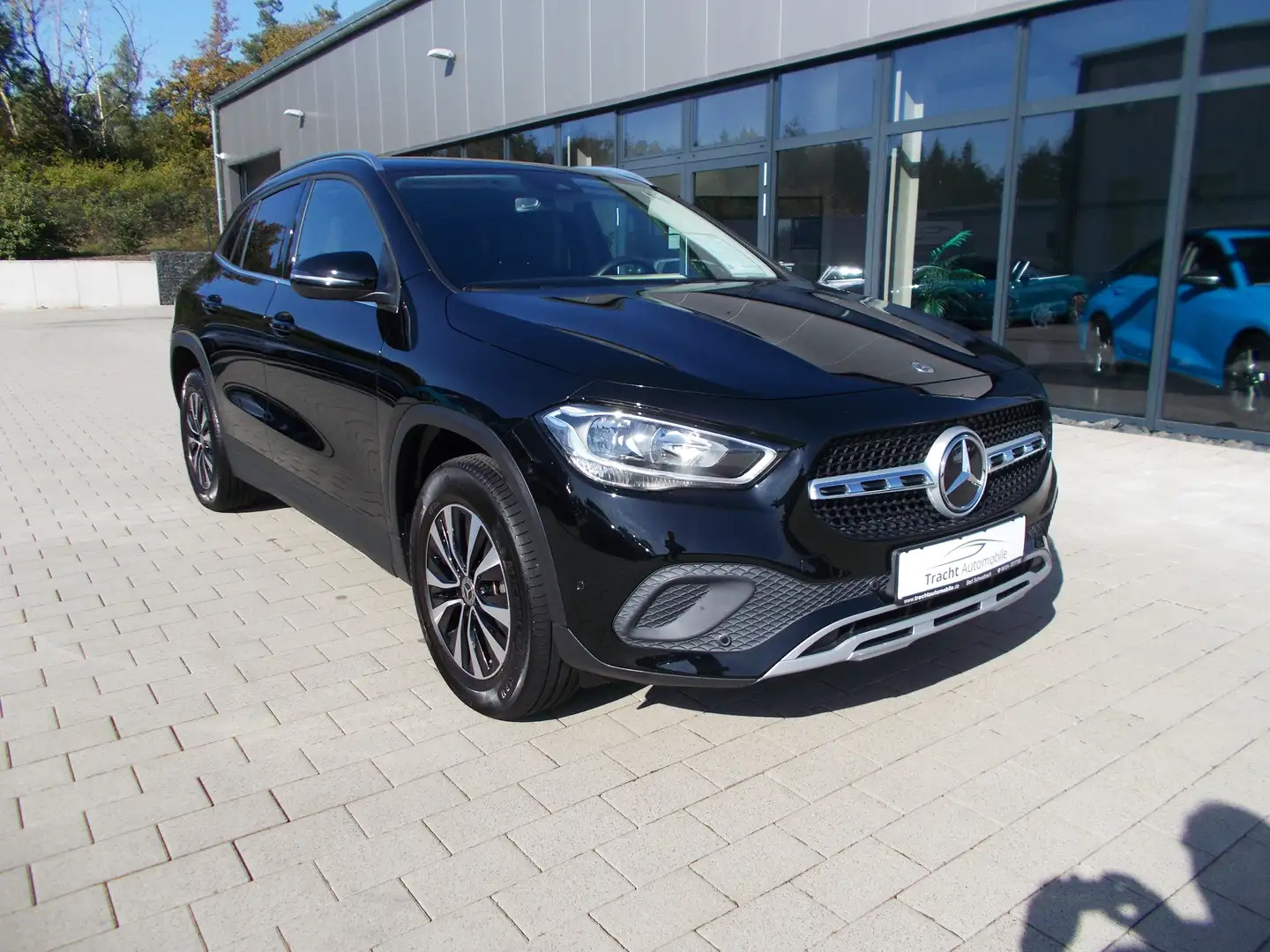 Mercedes-Benz GLA 200 GLA 200 d 4Matic*Kamera*Sitzh.*Tempom.*Navi* Schwarz - 1