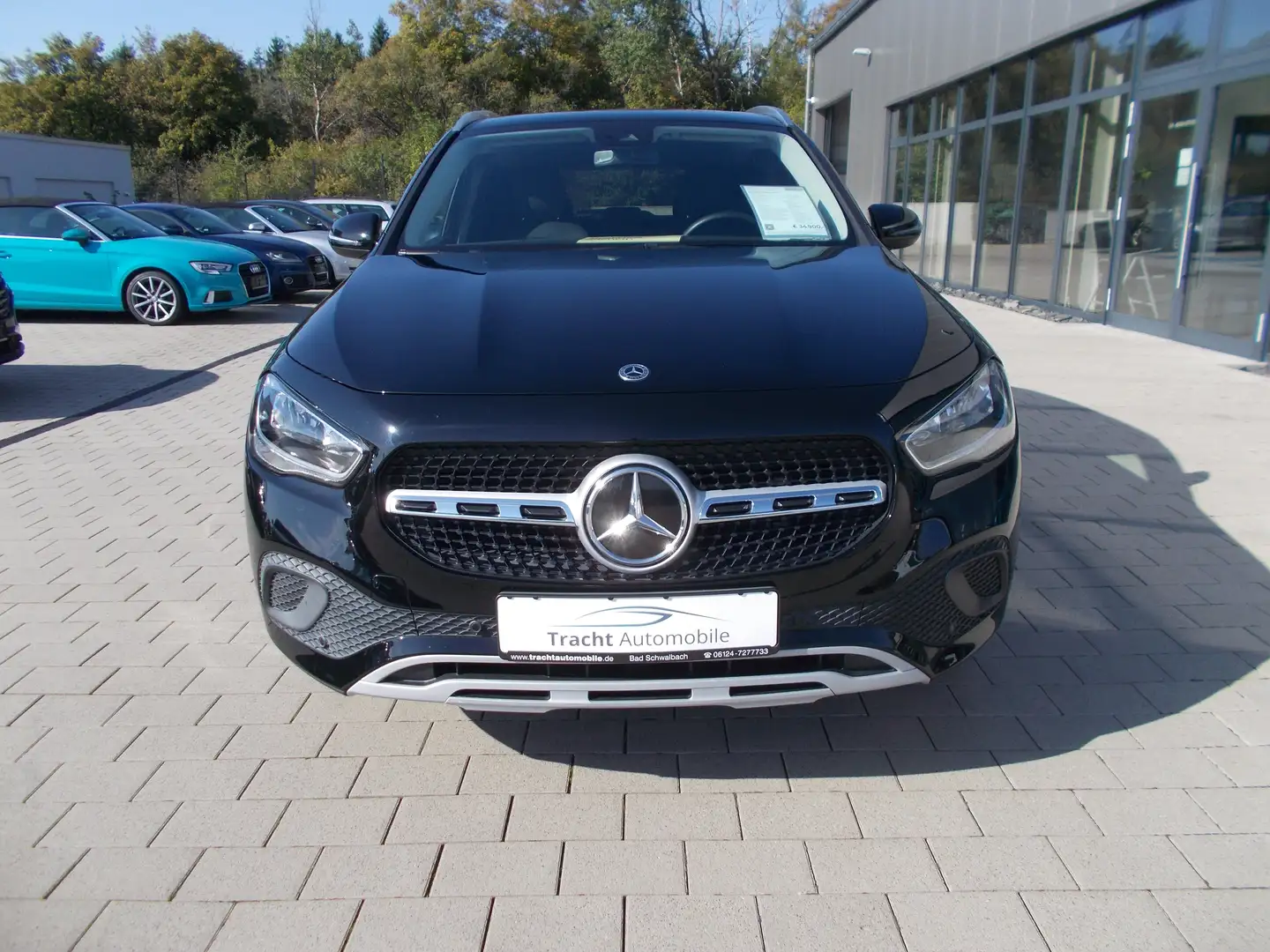 Mercedes-Benz GLA 200 GLA 200 d 4Matic*Kamera*Sitzh.*Tempom.*Navi* Schwarz - 2