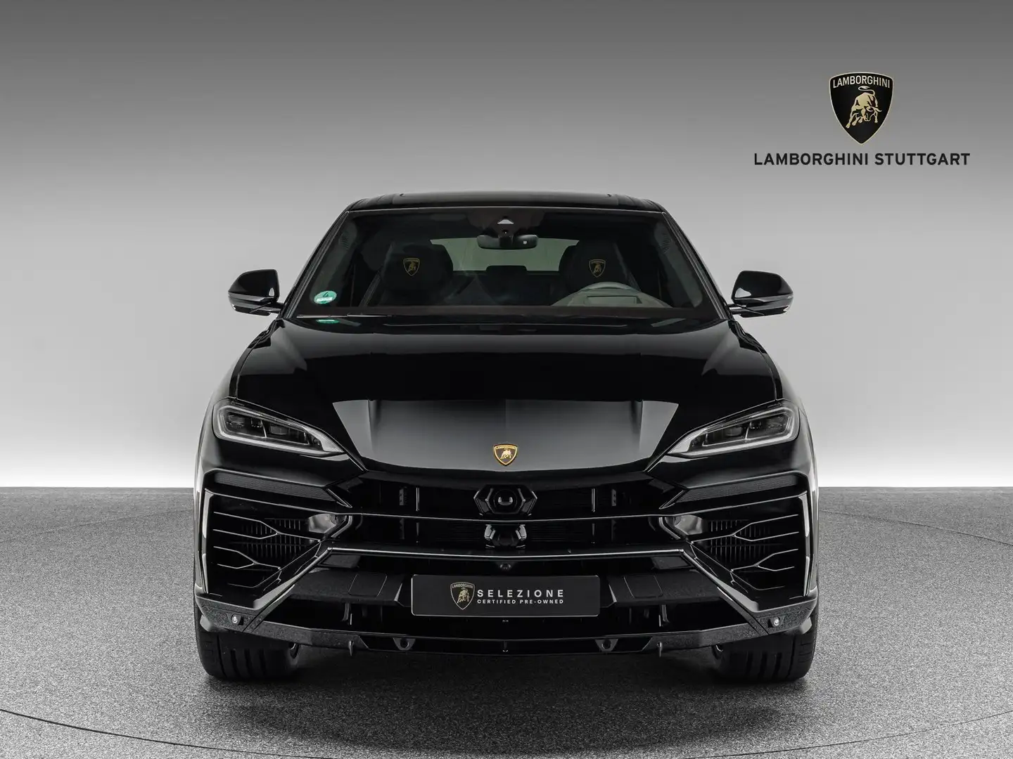 Lamborghini Urus SE Black - 2