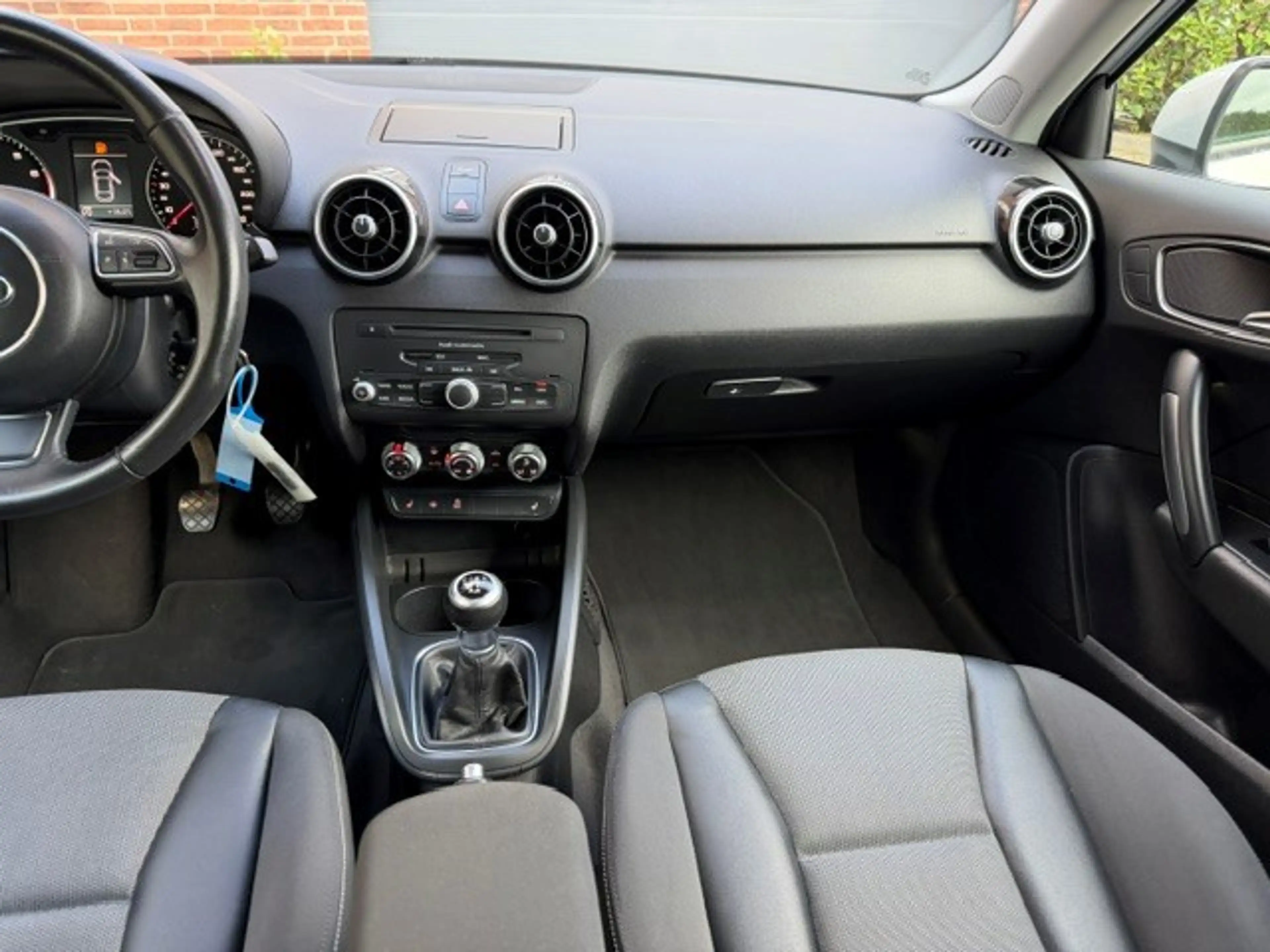 Audi A1 1.2 TFSI Attraction Pro Line,bj.2011, 162.512 km. — photo 14