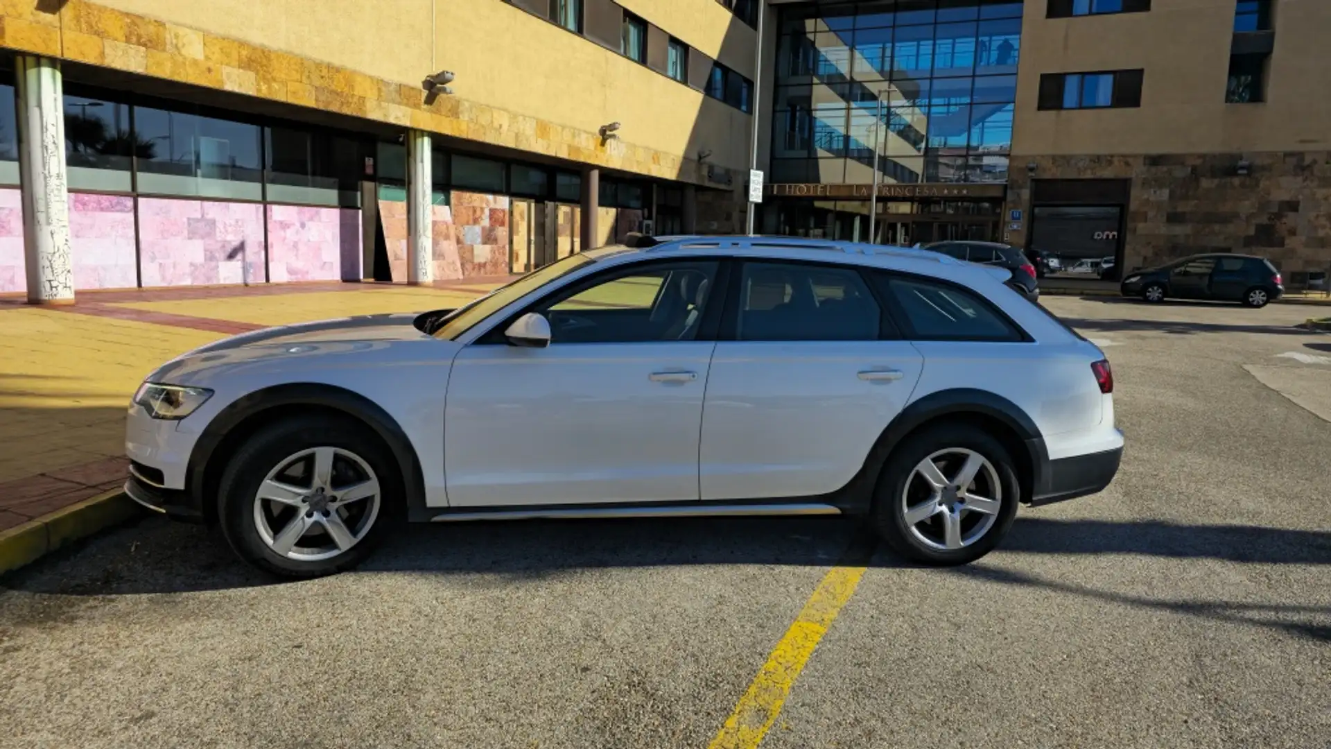 Audi A6 allroad quattro 3.0TDI S-Tronic 160kW Wit - 1