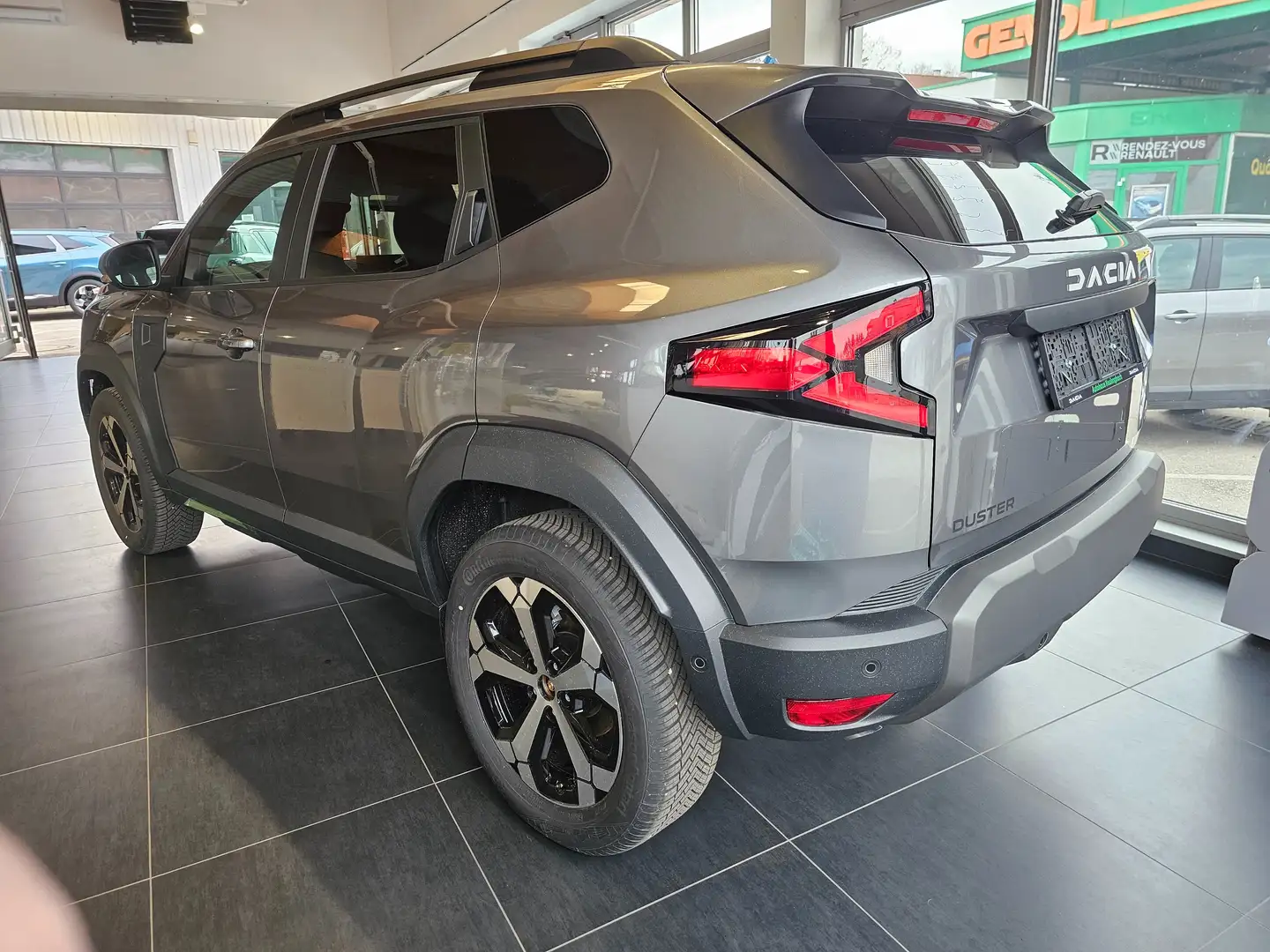 Dacia Duster TCe 130 Journey 4x4 Grau - 2