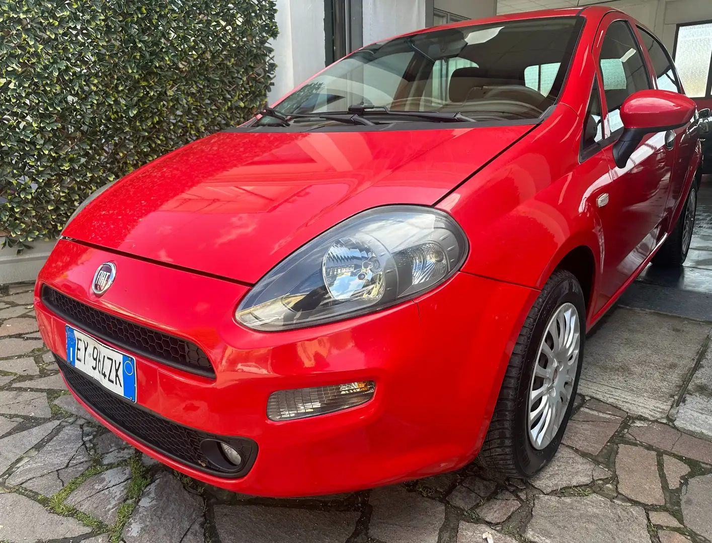 Fiat Punto 5p 1.4 easypower GPL SCADENZA 2035 E6 Rood - 1