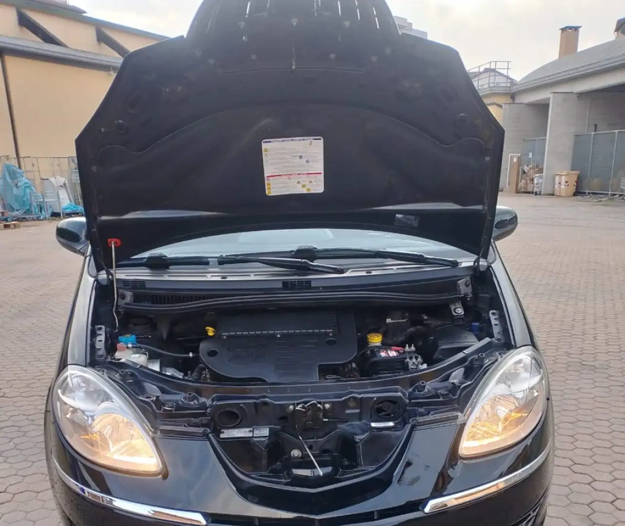 Lancia MUSA 1.3 Mjt 16V 90 CV Poltrona Frau Schwarz - 2