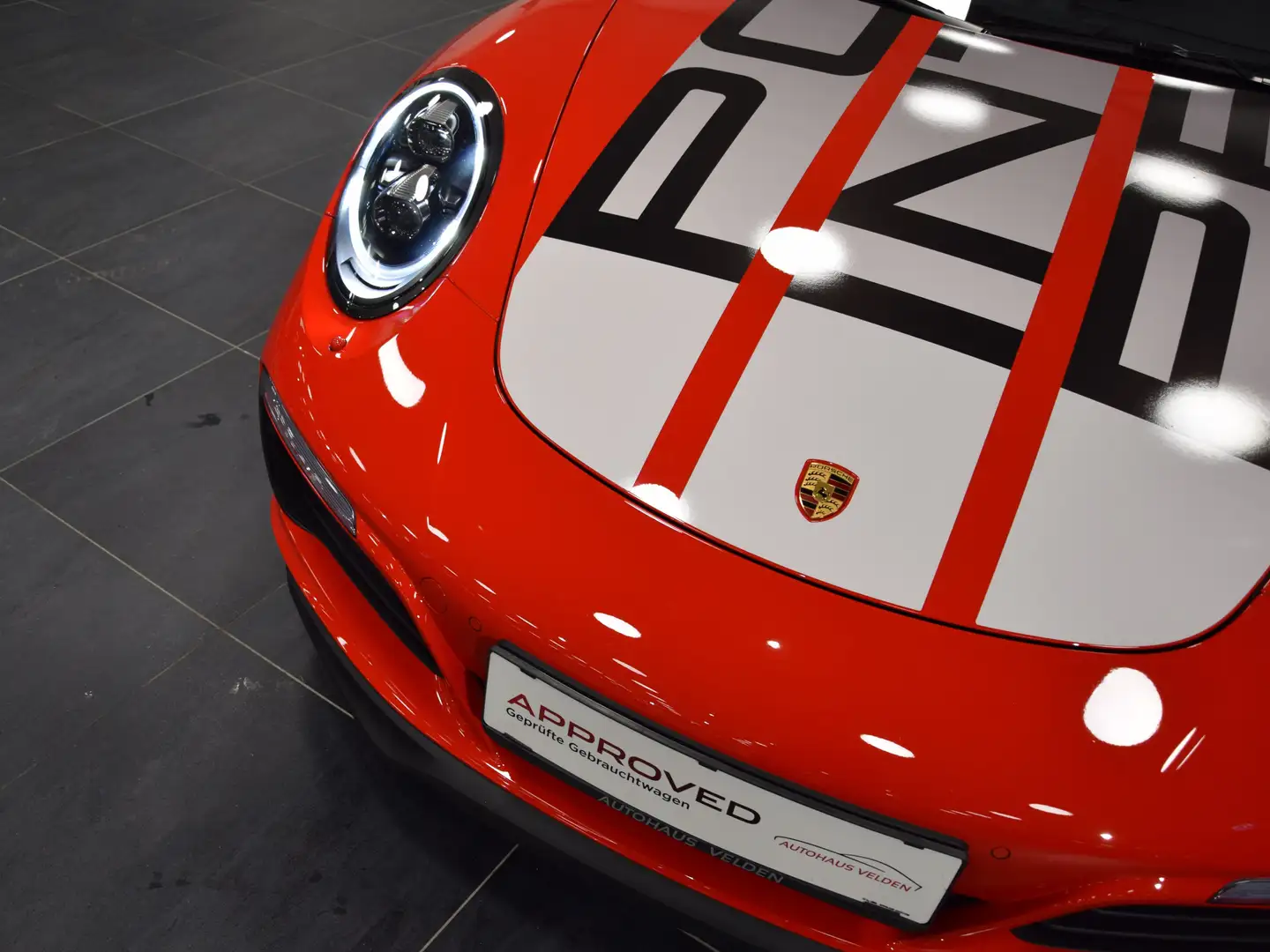 Porsche 911 Carrera S Endurance Racing Edition 1 von 235 Rood - 2