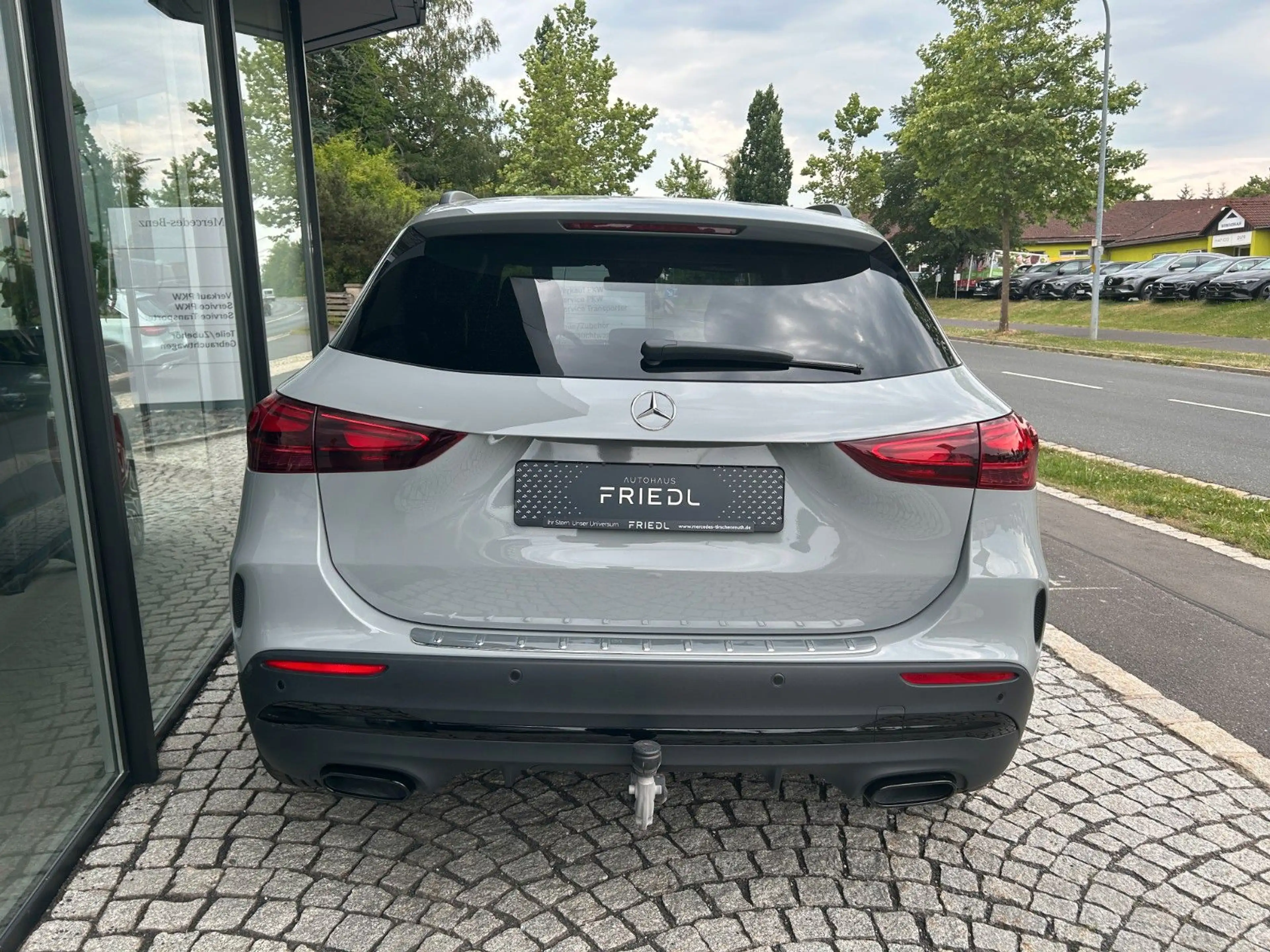 Mercedes-Benz GLA 200 EDITION, AMG, NIGHT, AHK, LED, 20" — photo 7