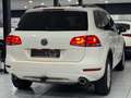 Volkswagen Touareg 3.0TDI V6 *PANO*LUFT*XEN*R-CAM*DYNA*AHK* Weiß - thumbnail 5