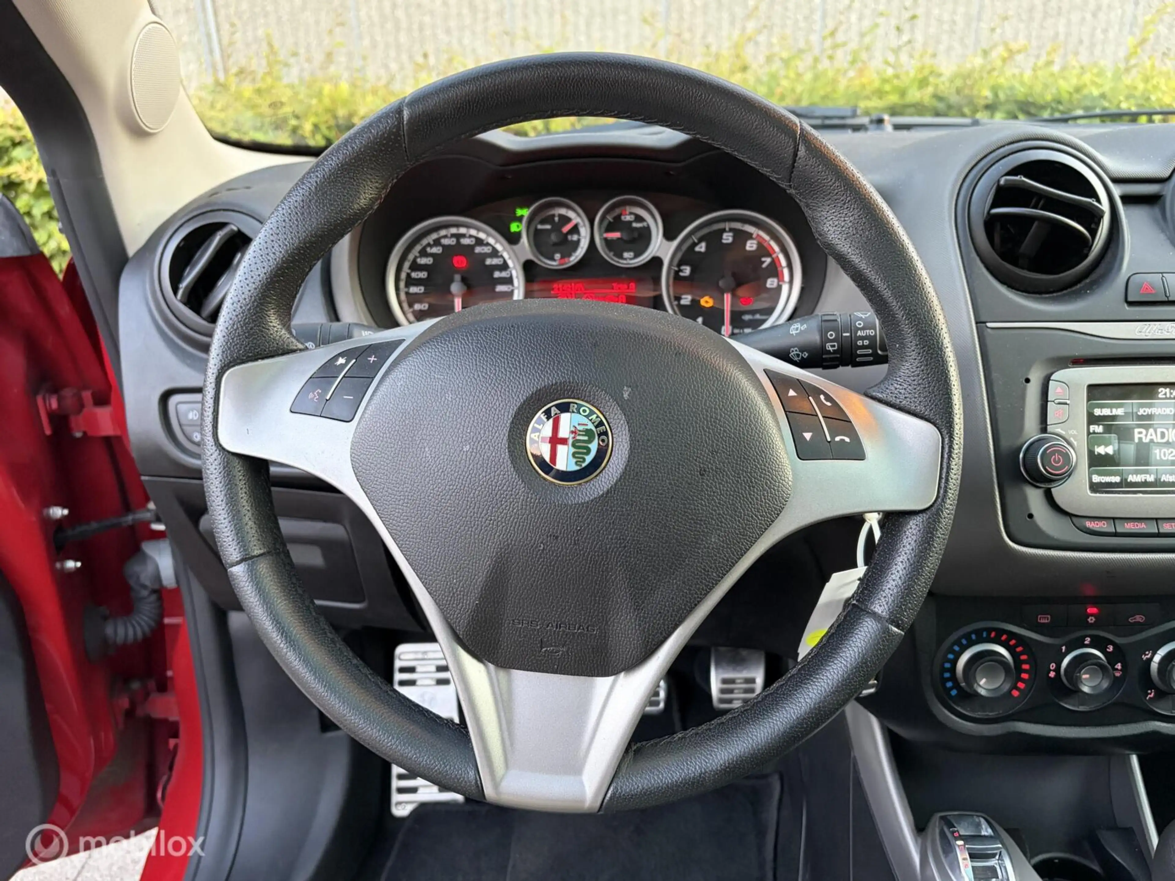 Alfa Romeo MiTo 0.9 | Panoramadak | Airco | Goed onderhouden — photo 13