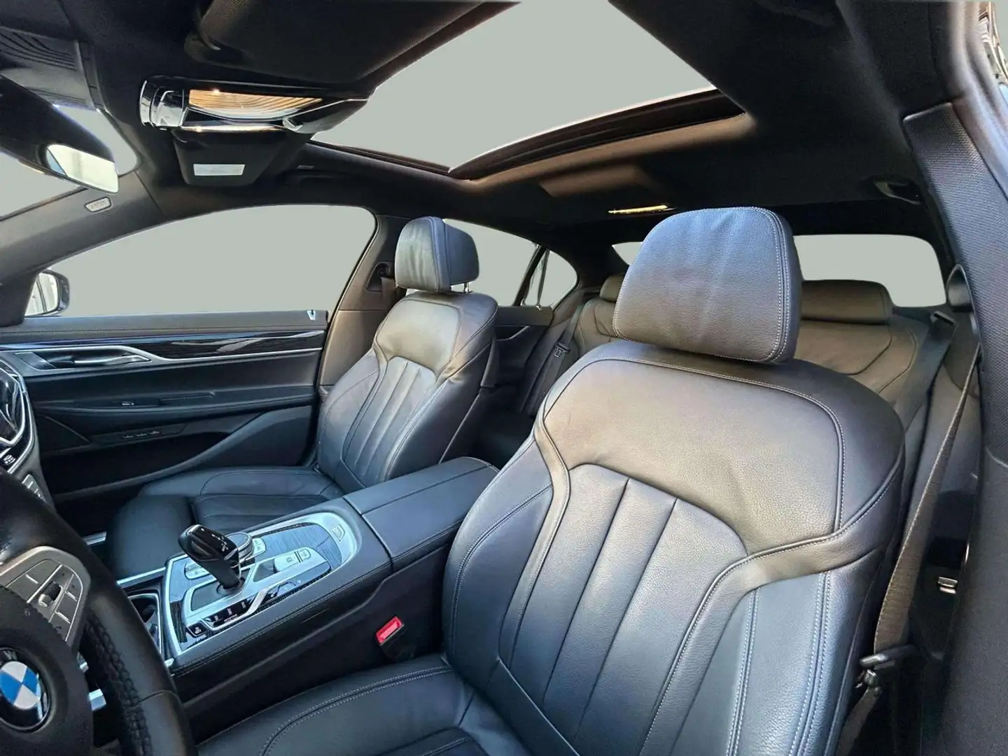 BMW 740 740d xDrive 340cv M Sport Negro - 2