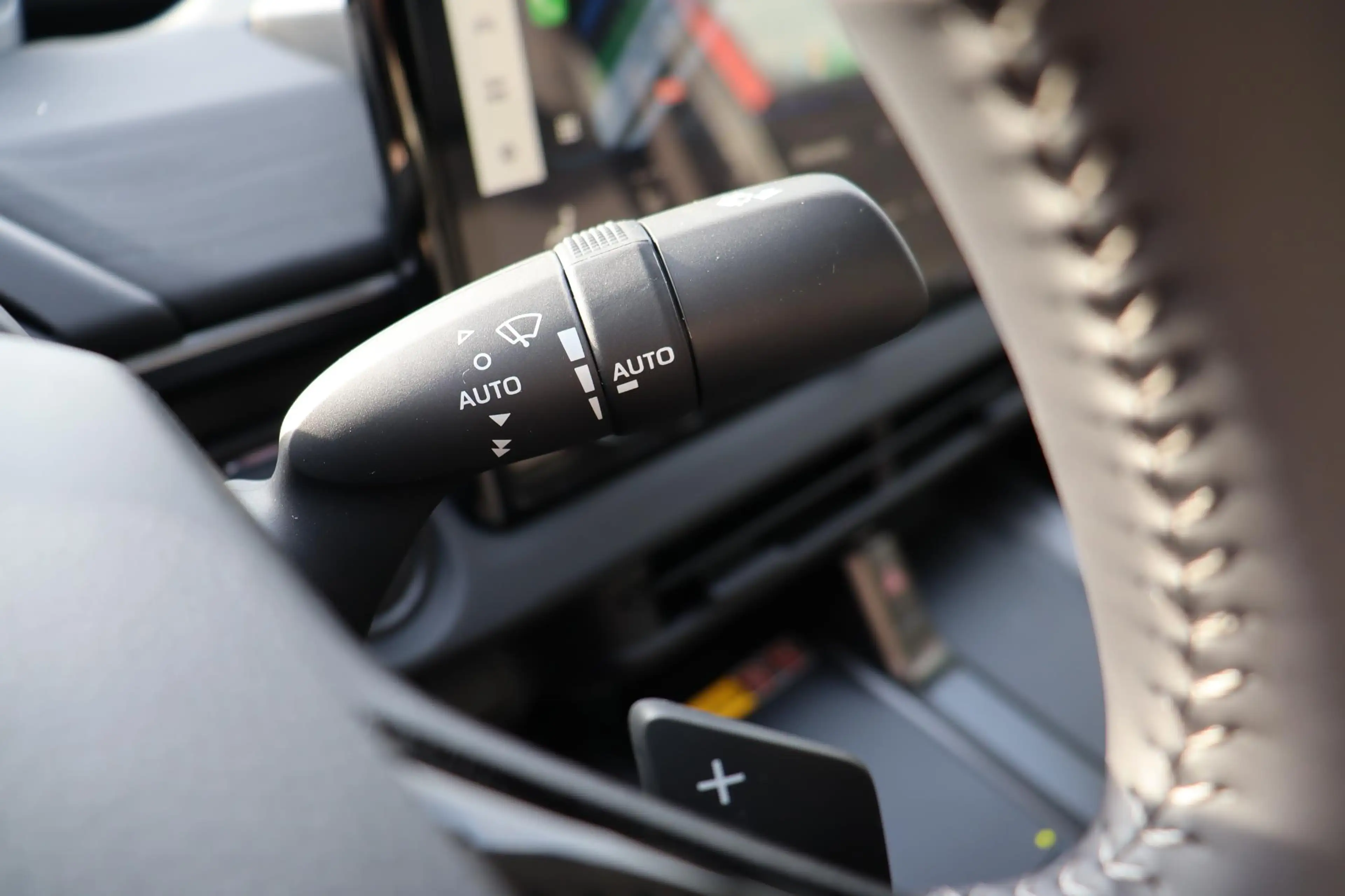 Toyota C-HR+ First Edition 77 kWh, Apple Carplay / Android Auto — photo 14