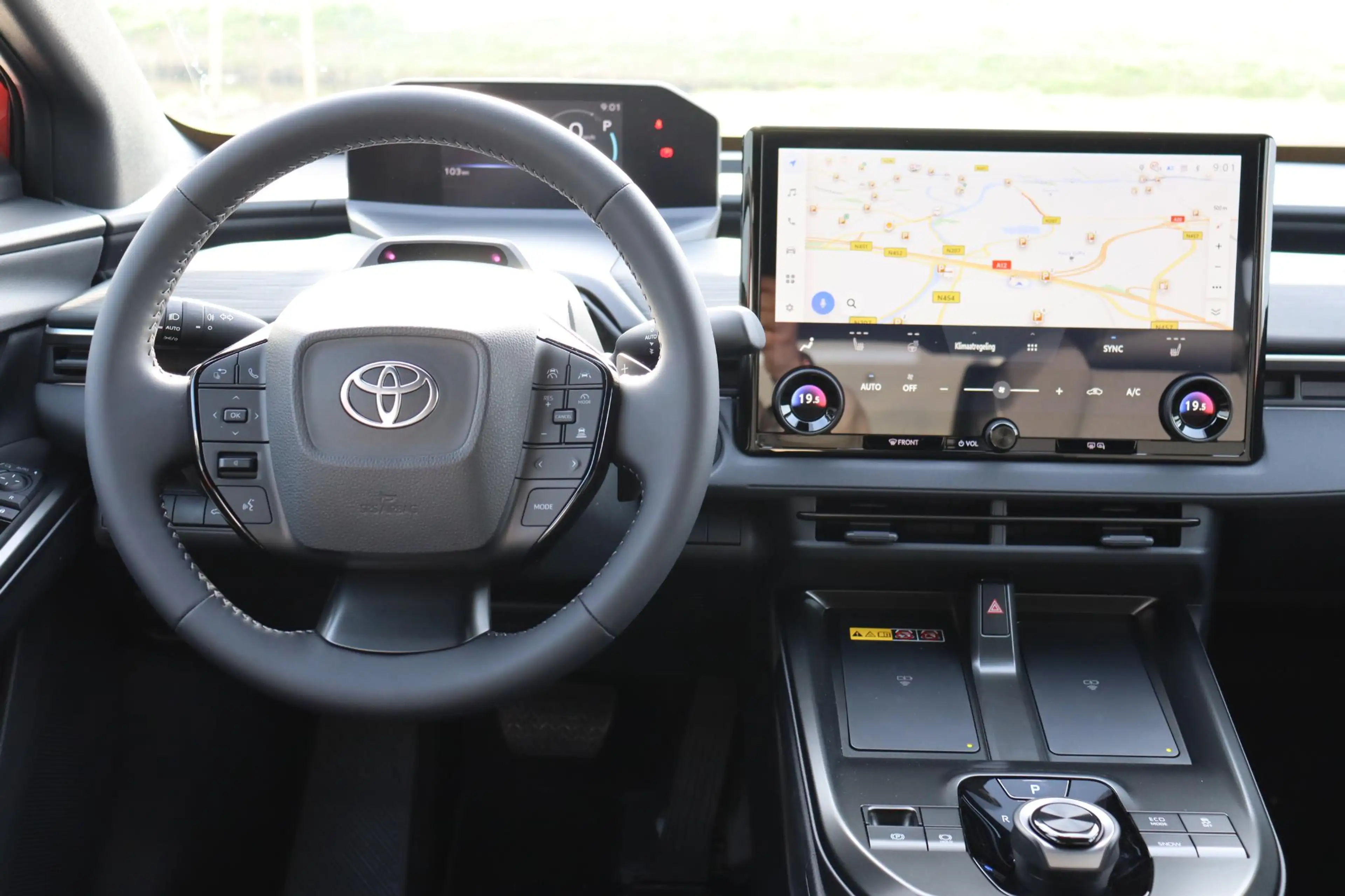 Toyota C-HR+ First Edition 77 kWh, Apple Carplay / Android Auto — photo 15