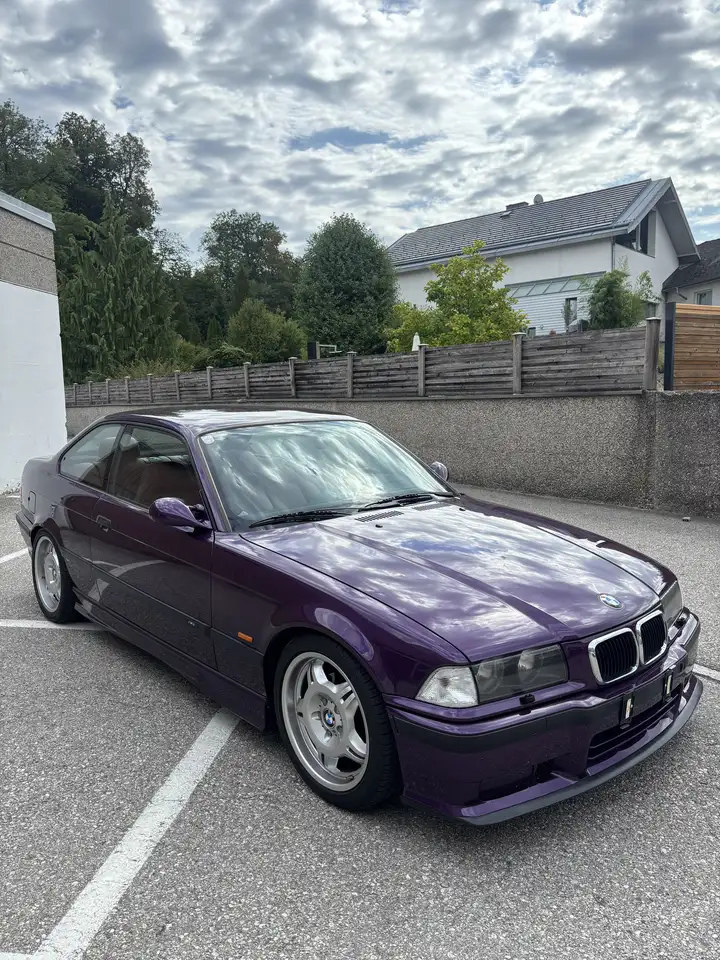 BMW 320i Coupé Sport-Edition, foto 2