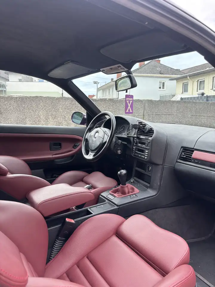 BMW 320i Coupé Sport-Edition, foto 10