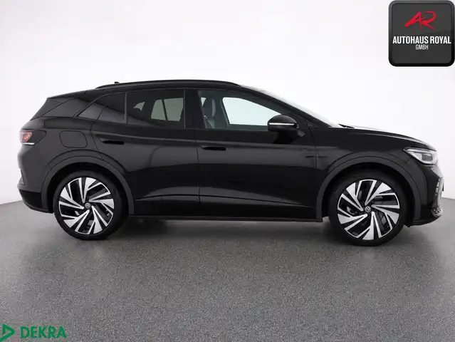Volkswagen ID.4 view 6