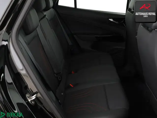 Volkswagen ID.4 view 12