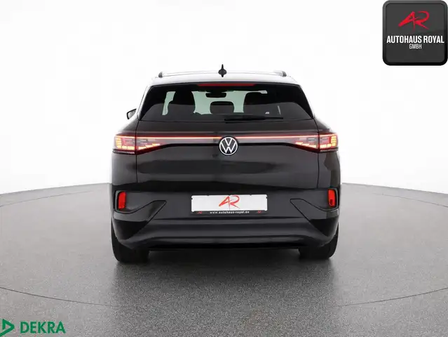 Volkswagen ID.4 view 4