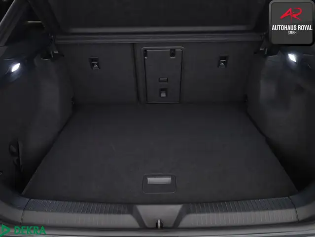 Volkswagen ID.4 view 13