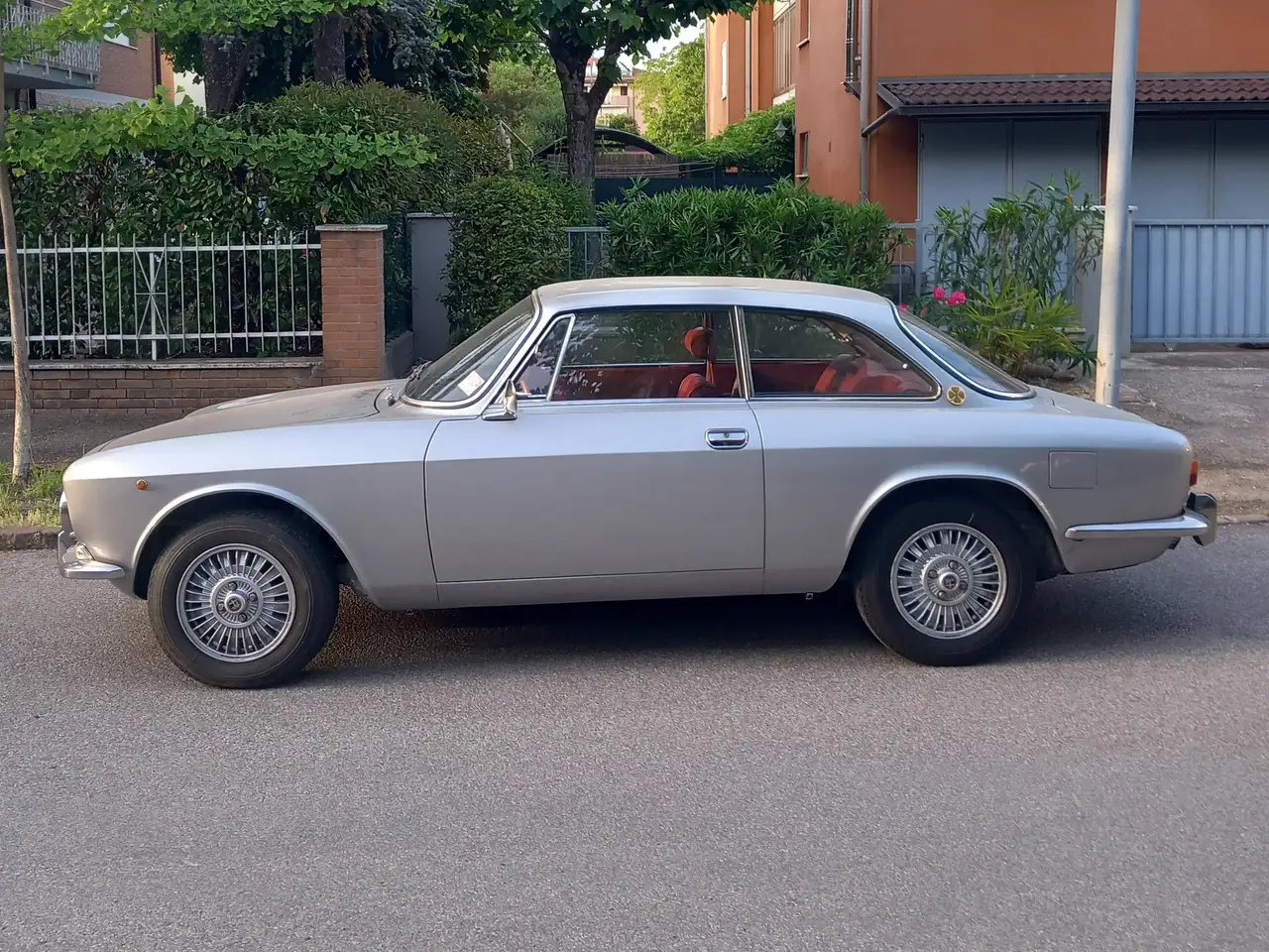 Alfa Romeo GT 1750, foto 2