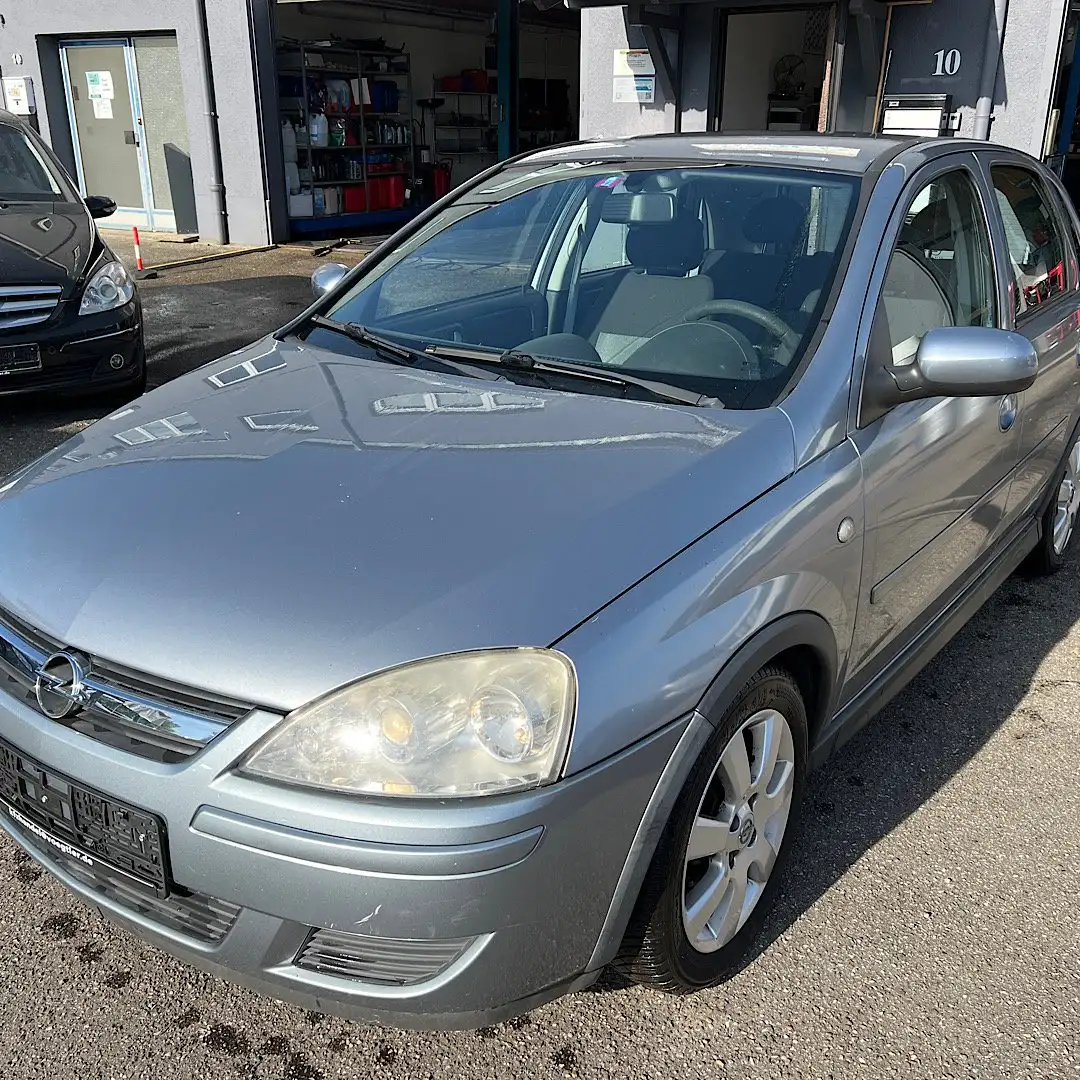 Opel Corsa 1,2i - Edition-aus der Schweiz-original Kilometer Grau - 2