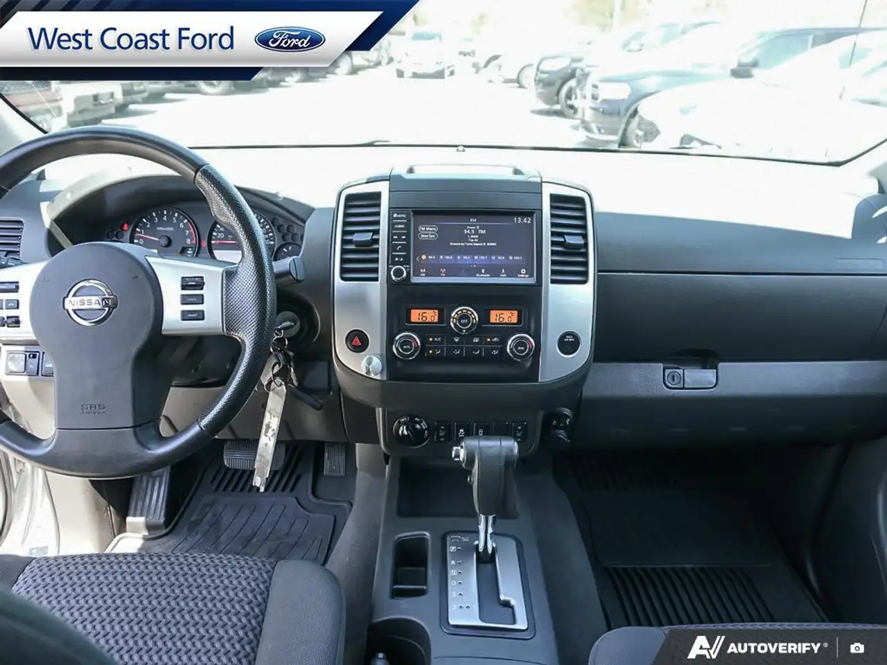 Nissan Frontier снимка Nissan Frontier
