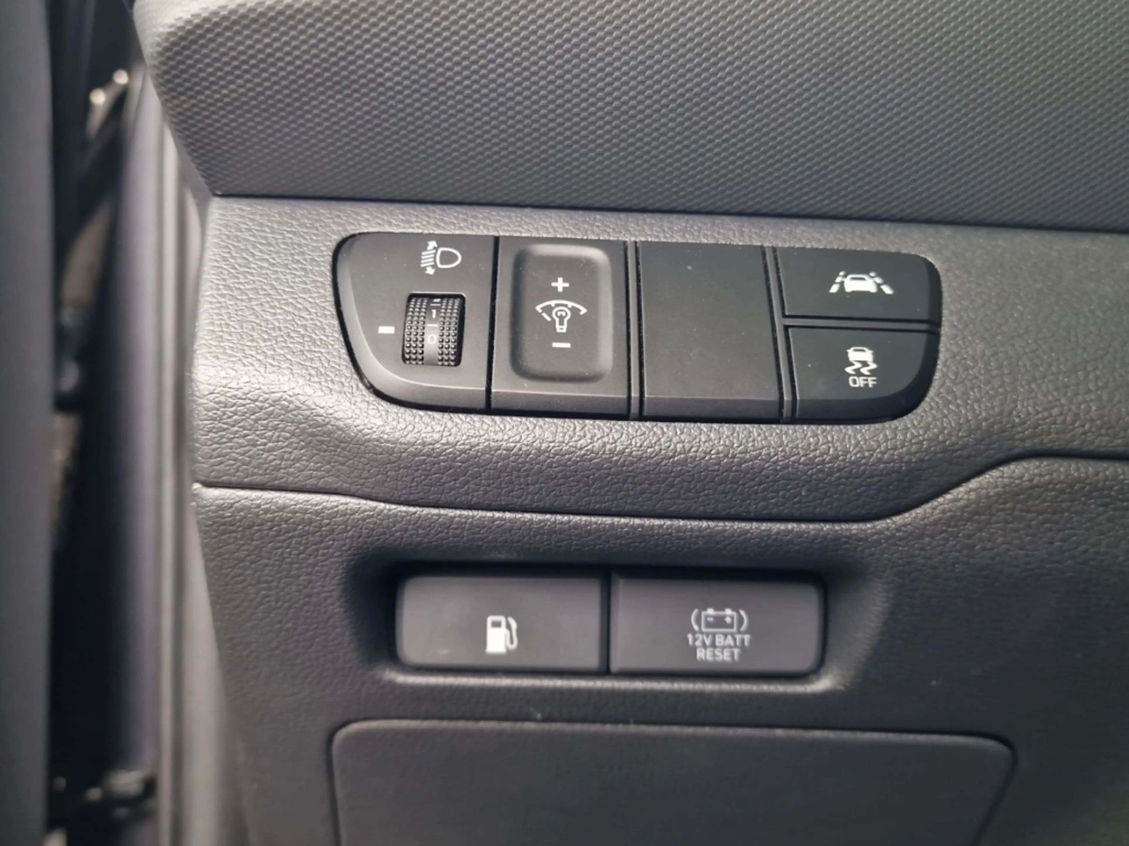 Hyundai IONIQ Hybrid STYLE 1.6 GDI *INFINITY*LED*CAM*CARPLAY* — photo 14