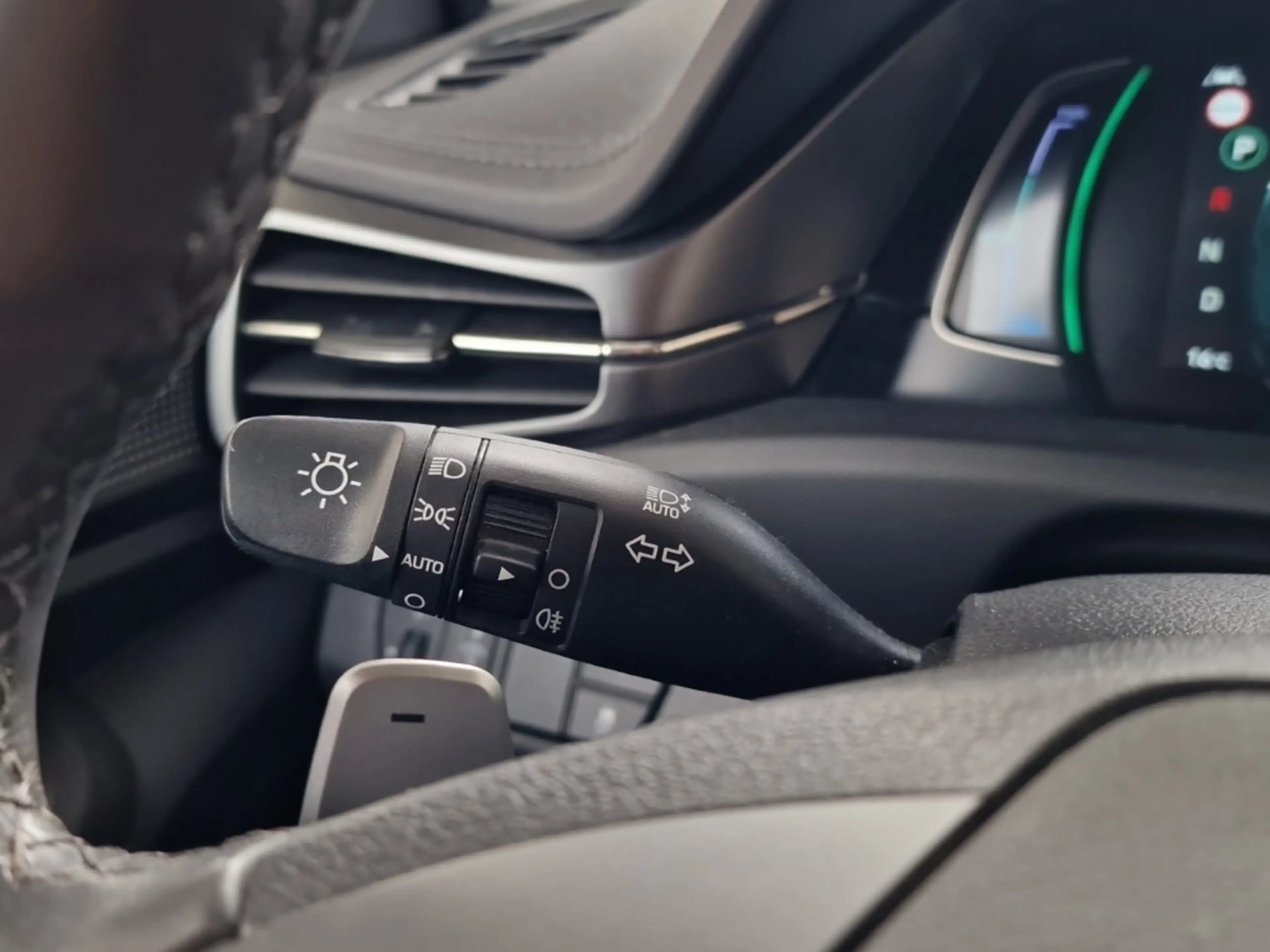 Hyundai IONIQ Hybrid STYLE 1.6 GDI *INFINITY*LED*CAM*CARPLAY* — photo 15