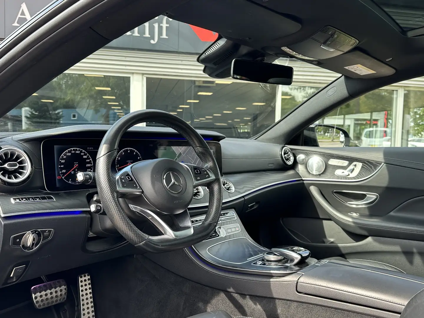 Mercedes-Benz E 300 Coupé Premium Plus | Panodak | Luchtvering | Burme Zwart - 2