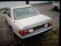 Mercedes-Benz E 230 Silber - thumbnail 4