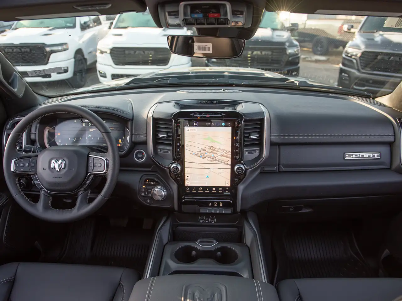 RAM 1500 снимка RAM 1500