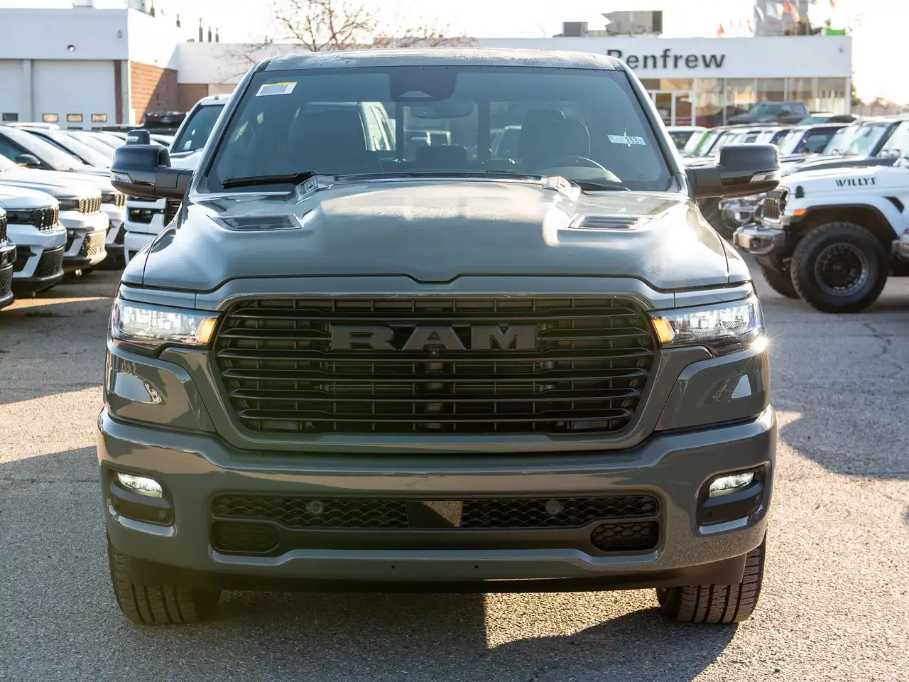 RAM 1500 снимка RAM 1500