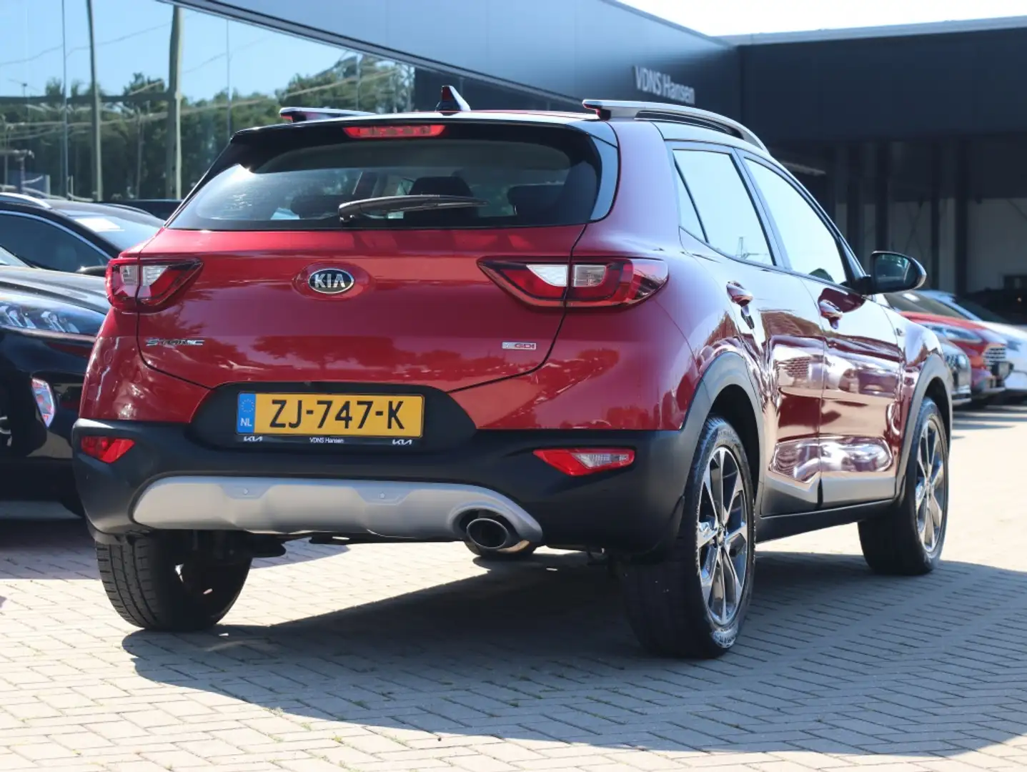 Kia Stonic 1.0 T-GDi DynamicLine I Navi I Airco I Camera Rojo - 2
