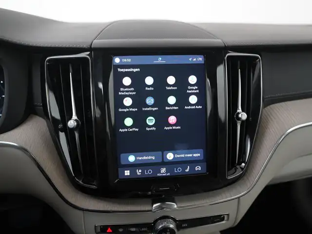 Volvo XC60 view 14