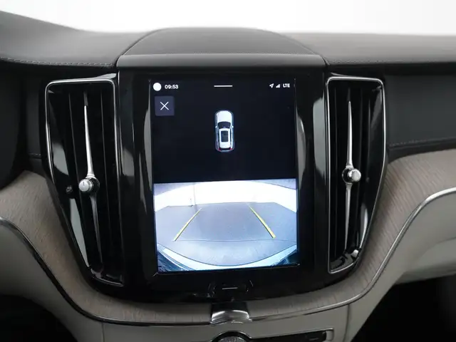 Volvo XC60 view 18