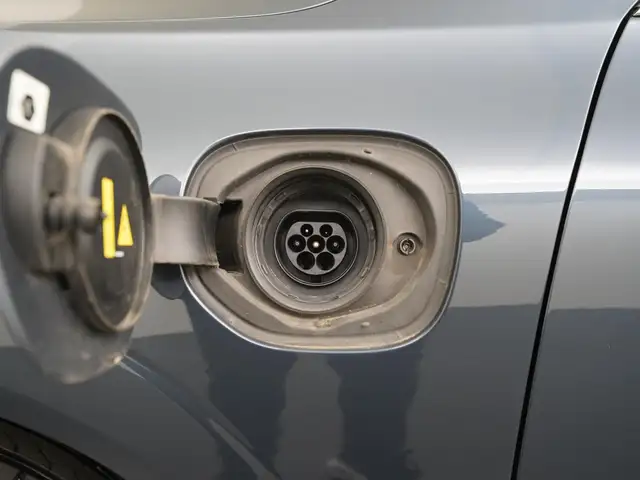 Volvo XC60 view 25
