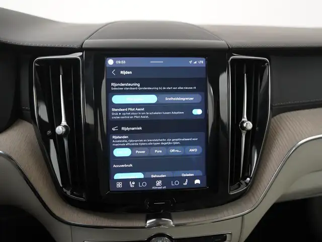 Volvo XC60 view 21