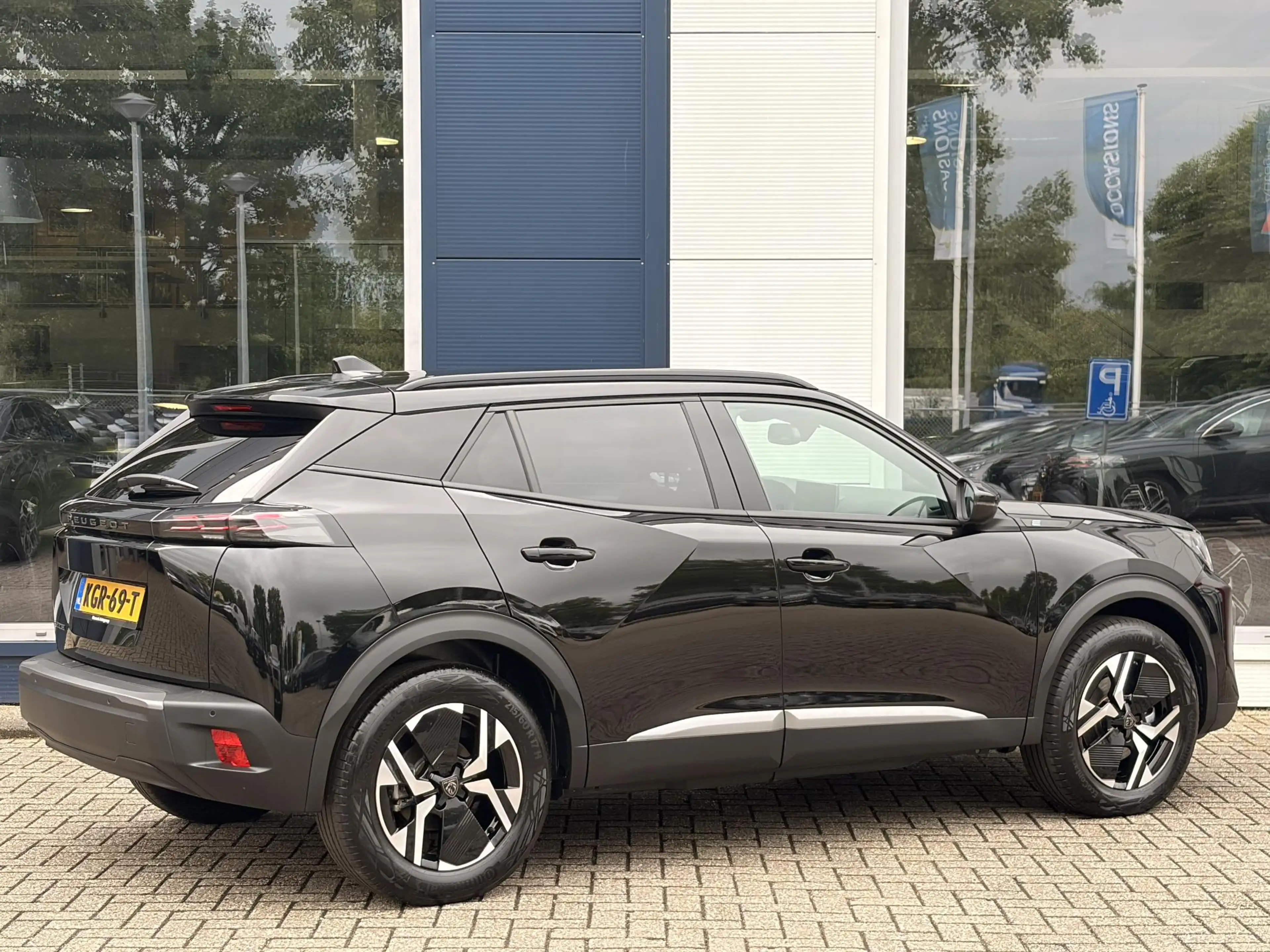 Peugeot e-2008 EV Allure 50 kWh | Parkeersensoren | Apple Carplay — photo 7