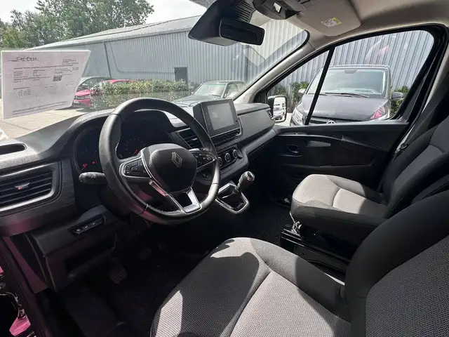 Renault Trafic view 7