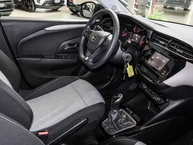 Opel Corsa view 4