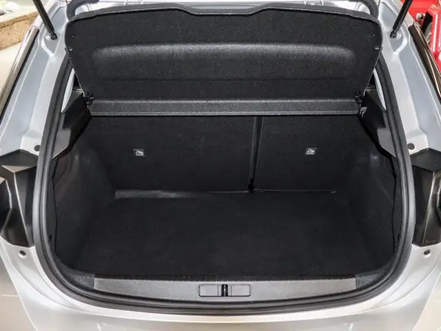 Opel Corsa view 12