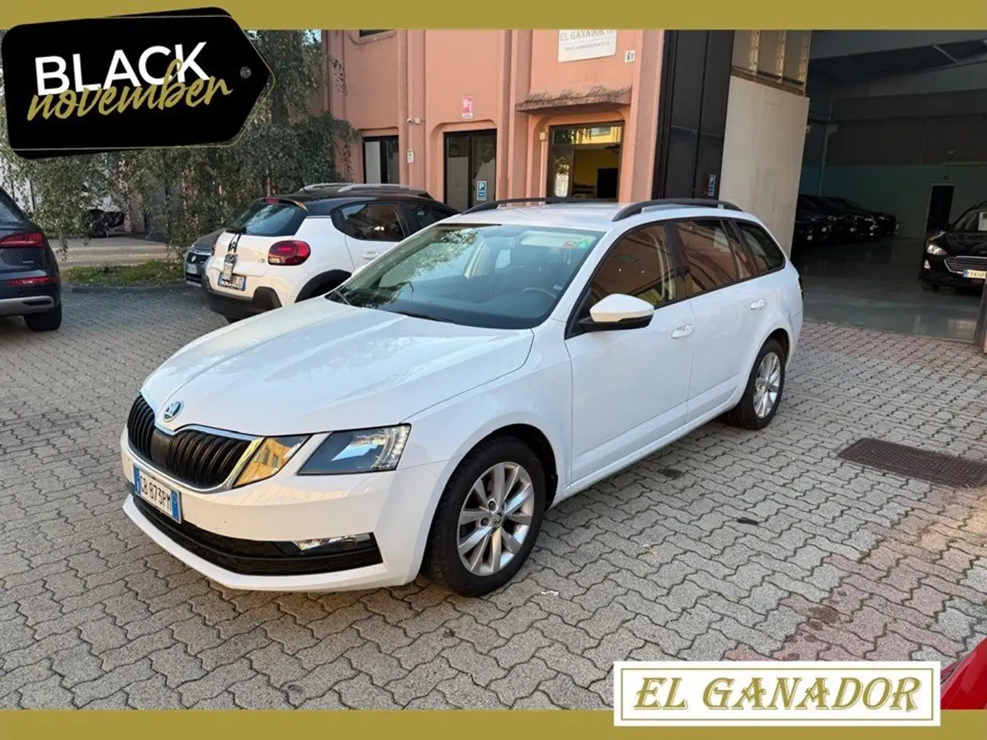Skoda Octavia OFFERTA BLACK NOVEMBER!!! 1.6 tdi Executive 115cv Bianco - 1